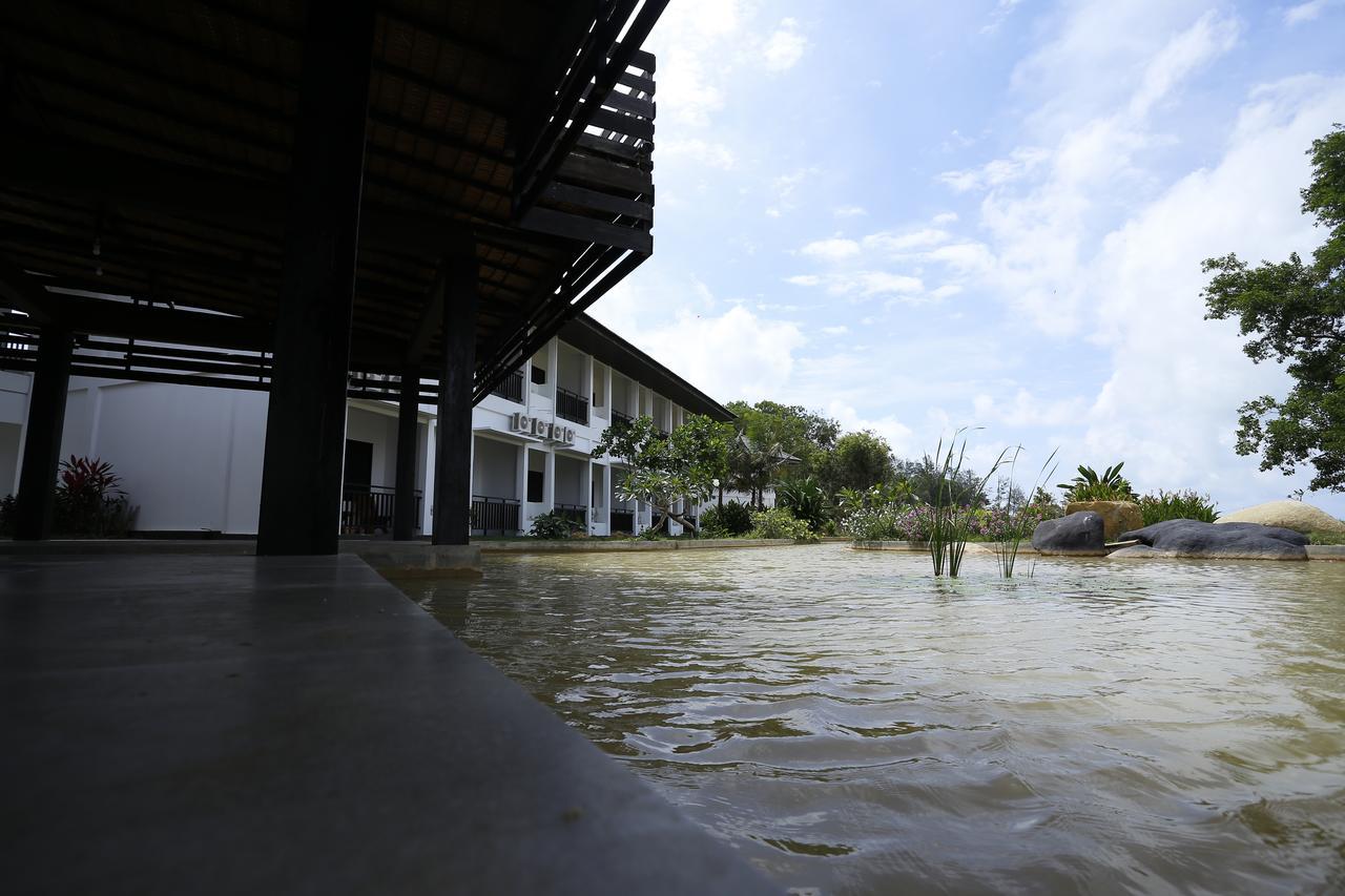 Kahyangan Resort Singkawang Exterior photo