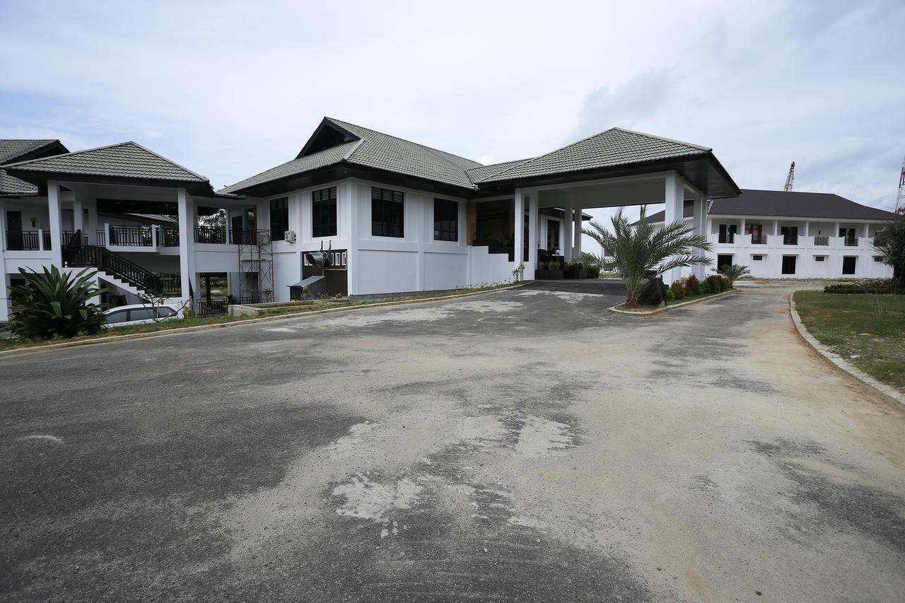 Kahyangan Resort Singkawang Exterior photo